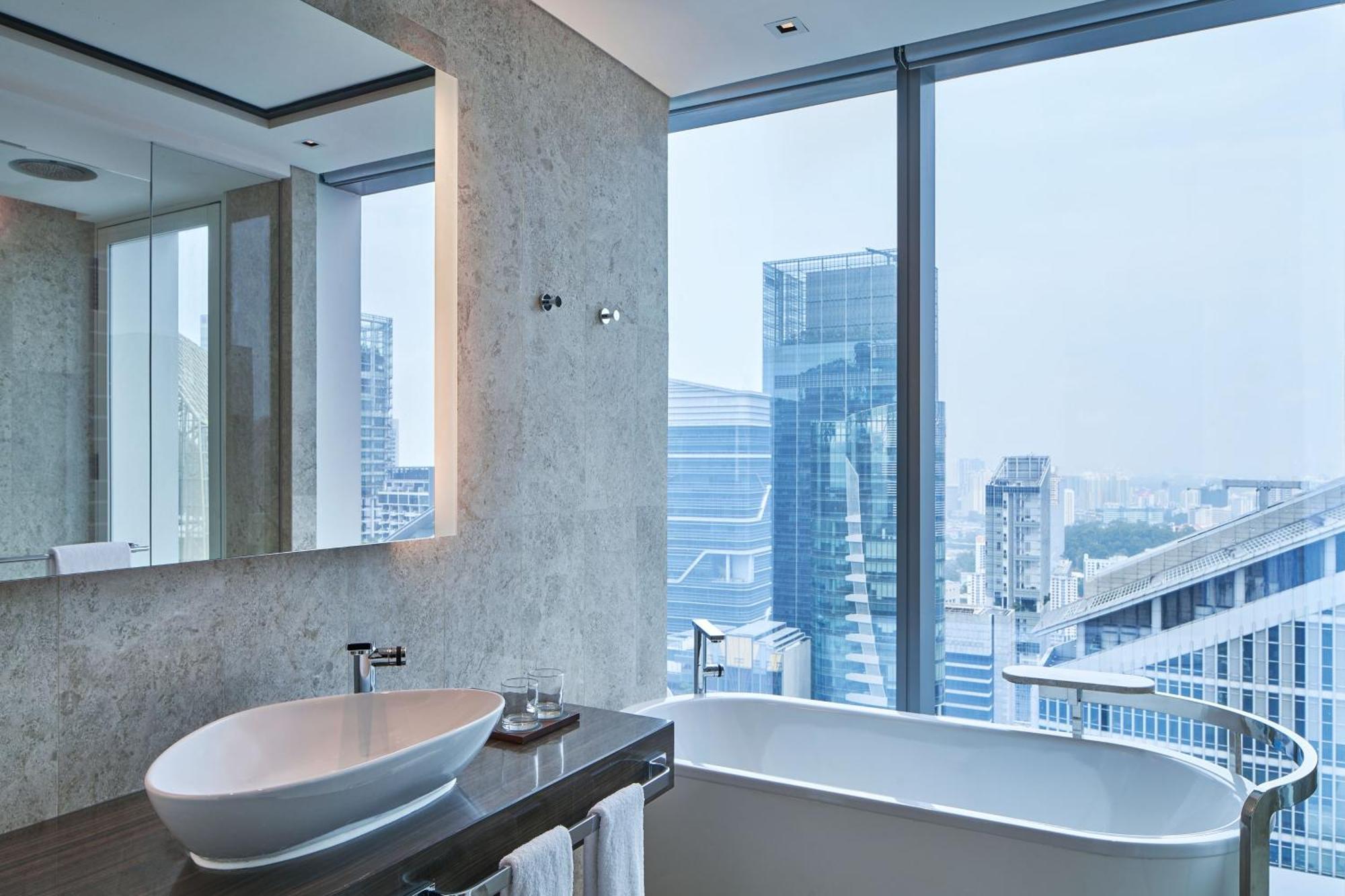 Westin Club High Floor King Bed Club Lounge Access